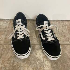 Vans Old Skool Black White Low Top Lace Up Skate Shoes 6y